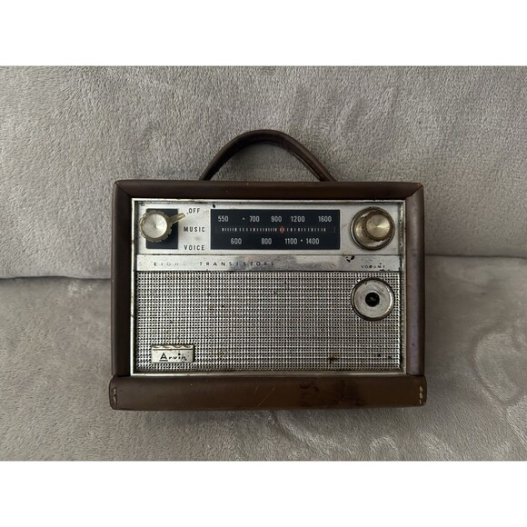 Arvin 8 Transistor Vintage Radio Model 61R58 Chestnut For Parts Or Repair - Picture 1 of 5
